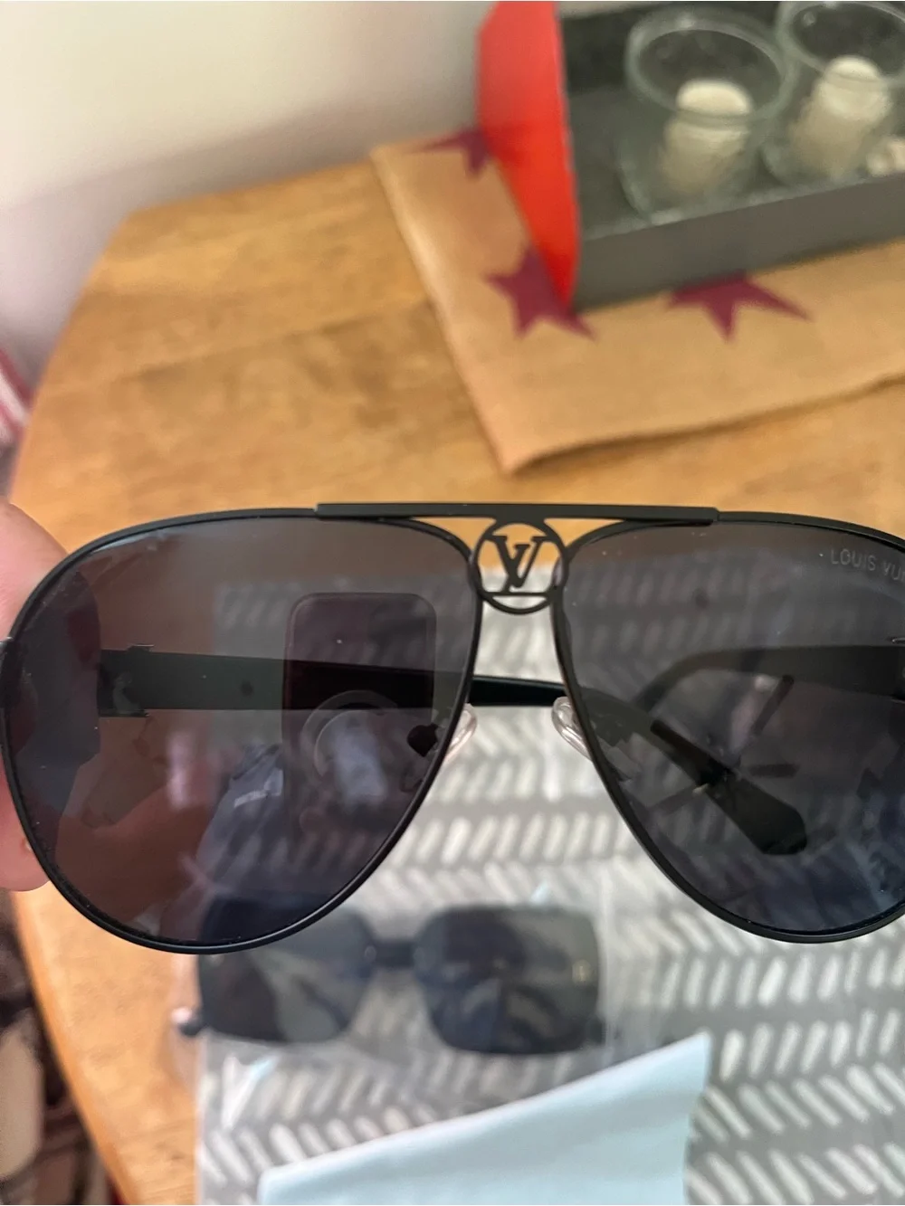 New fashionable black aviator sunglasses